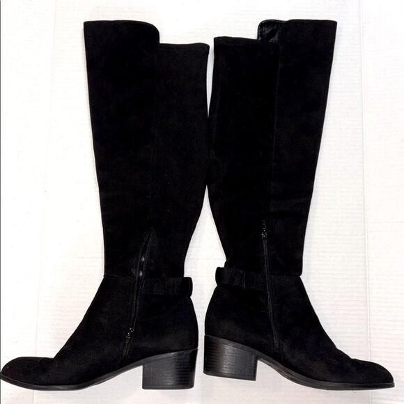 Elegant Black Knee-High Women's Boots - Picture 2 of 10